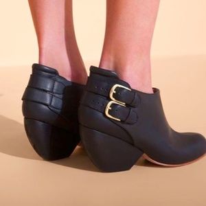 Rachel Comey Barbaro Ankle Booties Size: 7 1/2